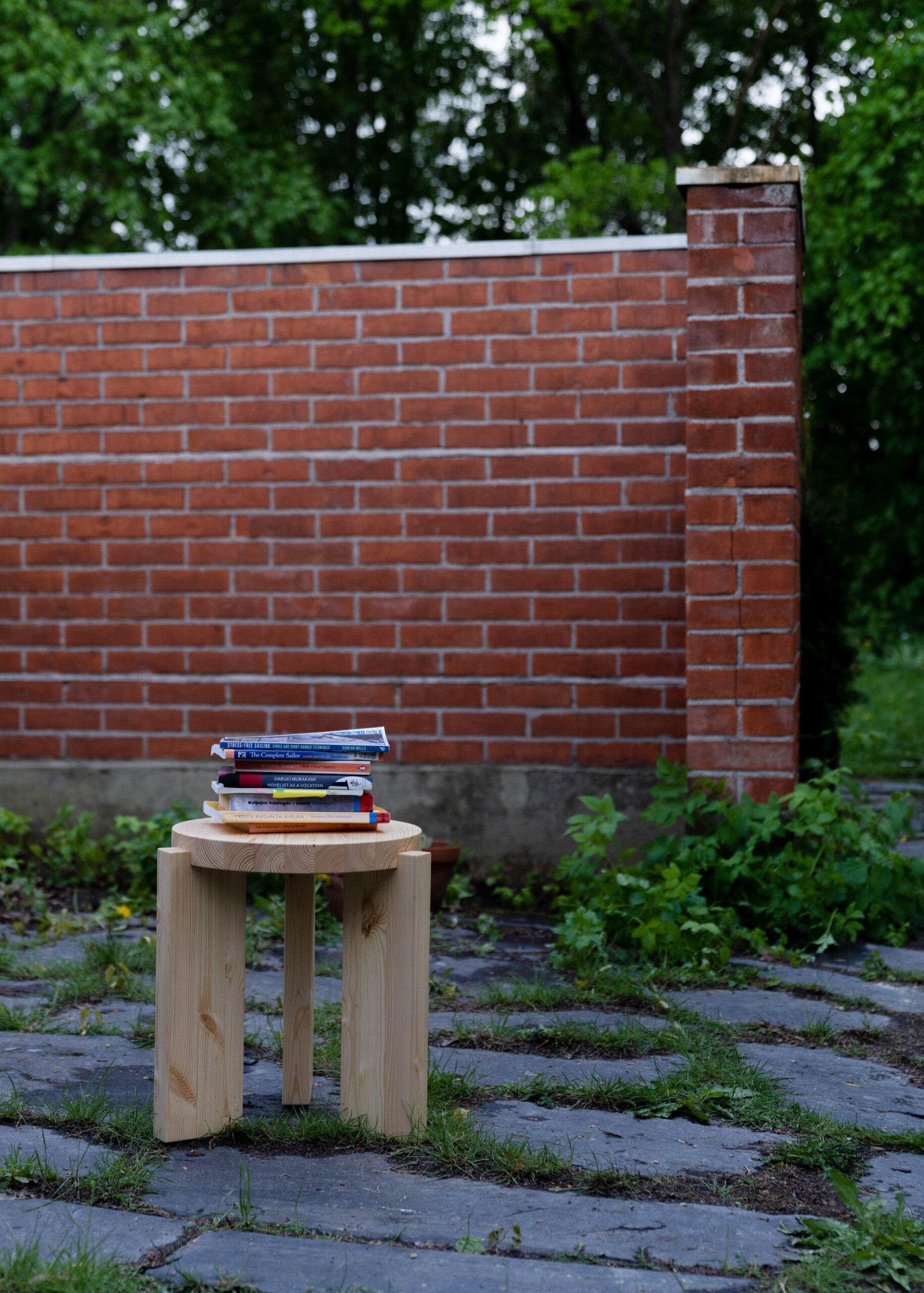 Vaarnii 001 stool - Image 3