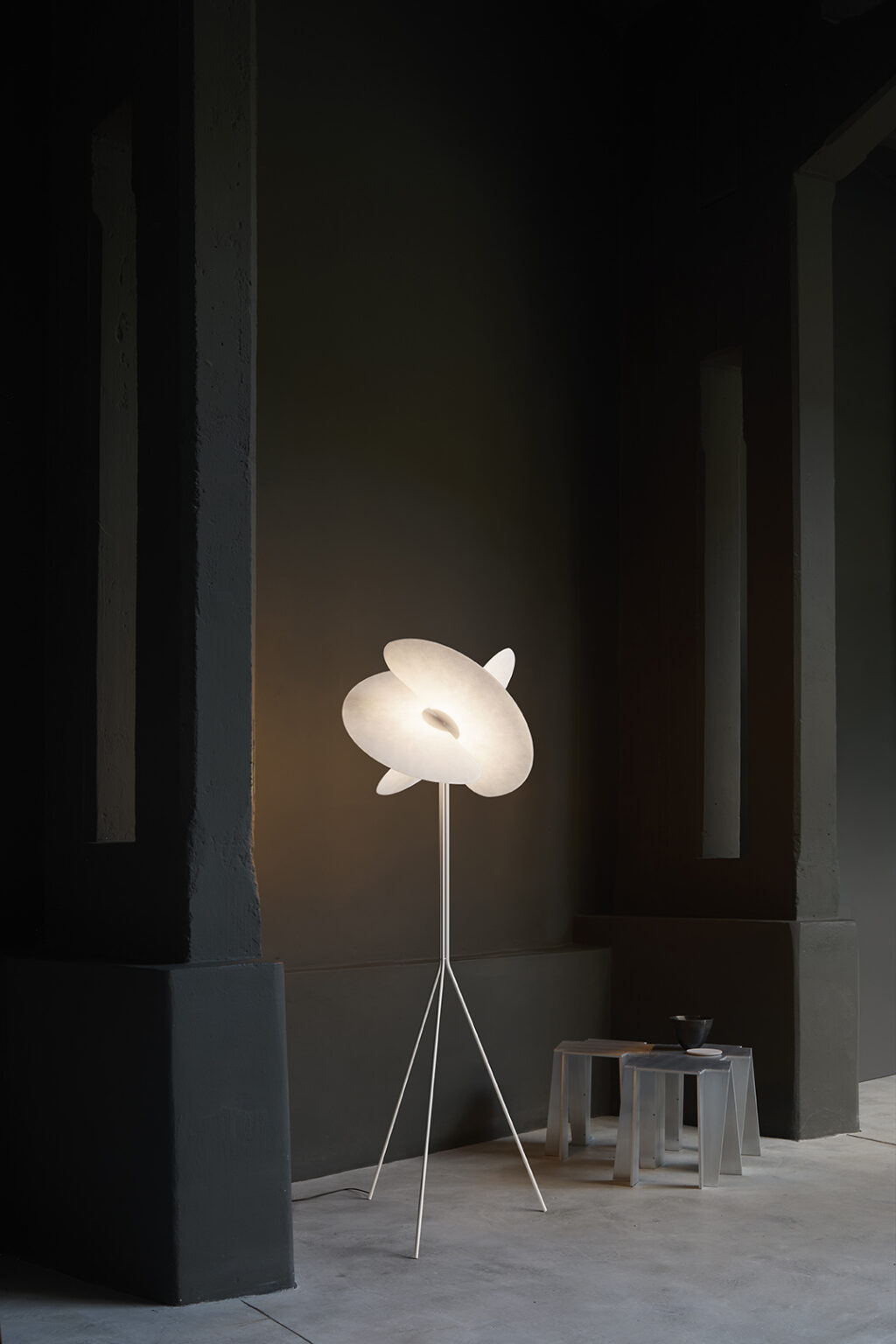 Luceplan LEVANTE floor lamp - Image 3