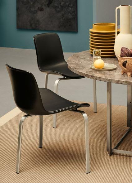 Fritz Hansen PK8 chair - Image 2