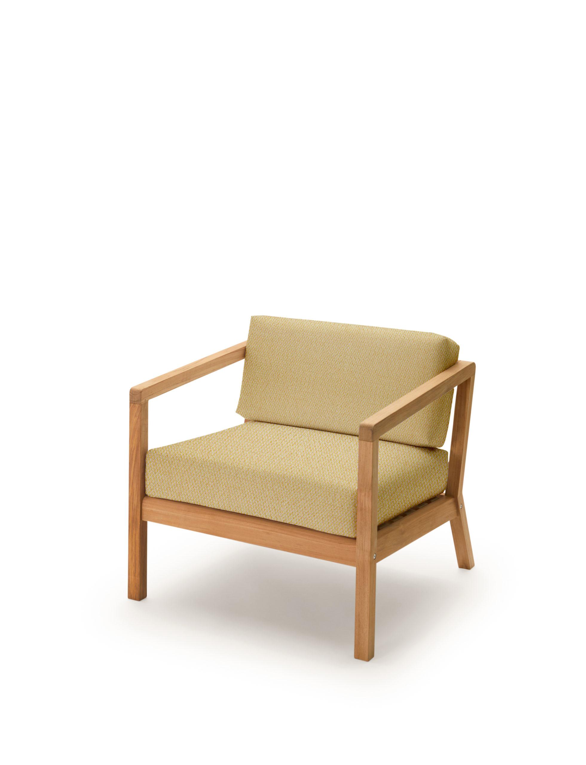 Fritz Hansen VIRKELYST armchair, honey yellow