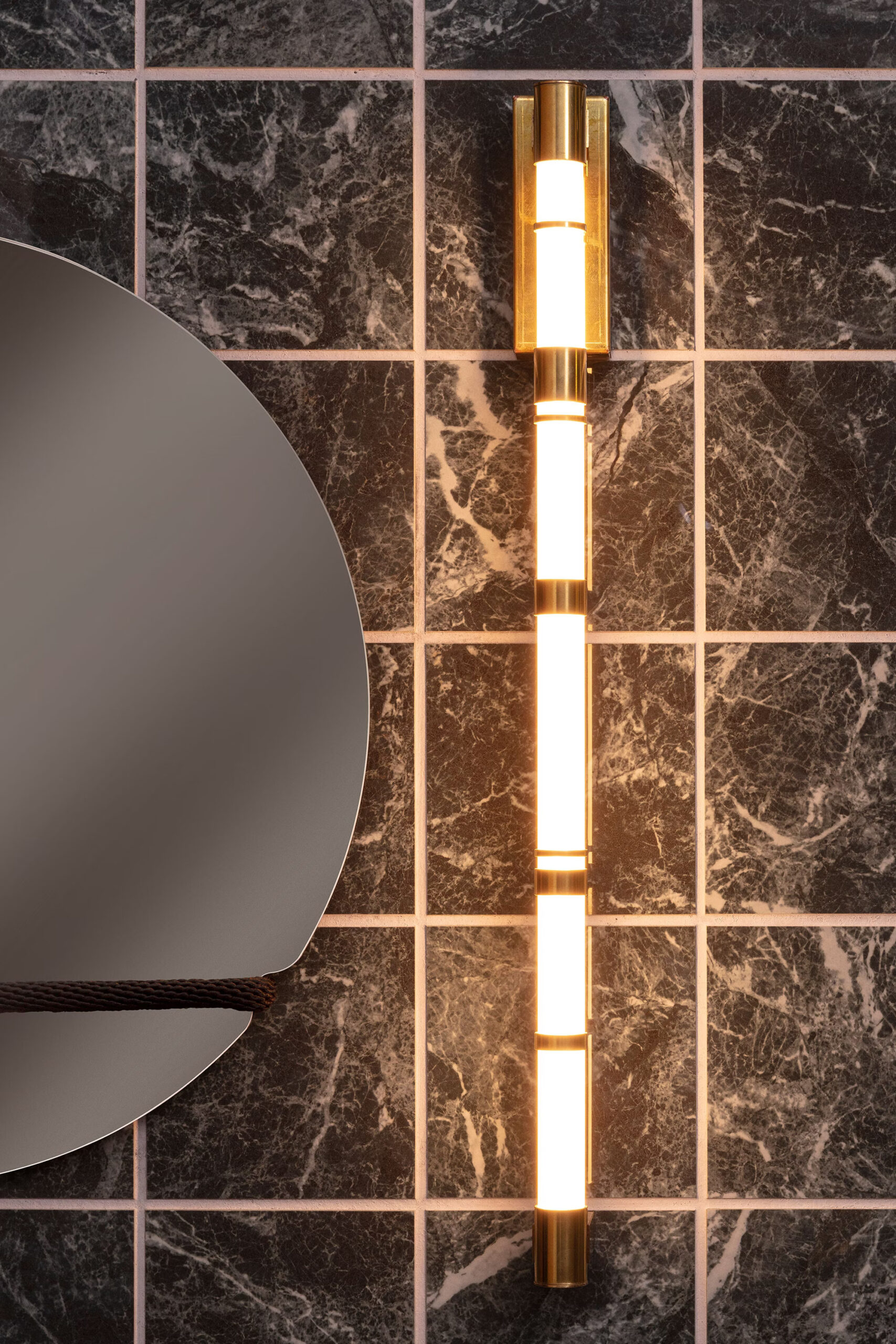 Örsjö STRIPE wall lamp, large - Image 2