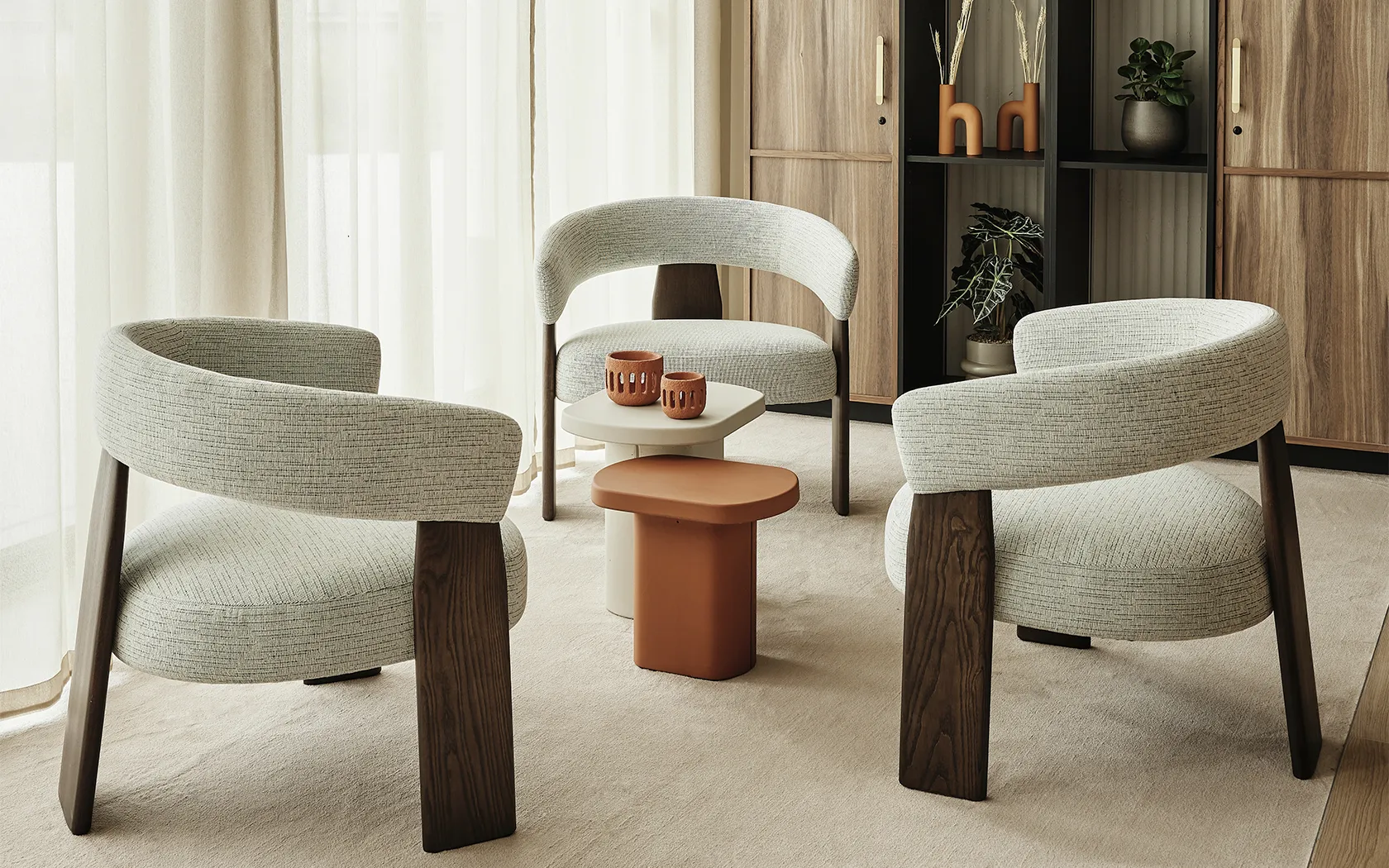 Andreu World ORU lounge chair BU2277 - Image 4