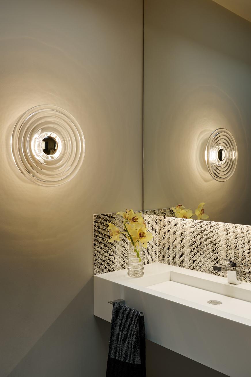 Tom Dixon PRESS SURFACE -seinävalaisin, iso, kirkas, vaihdettava metallidetalji (musta, hopea ja kulta) - Image 2