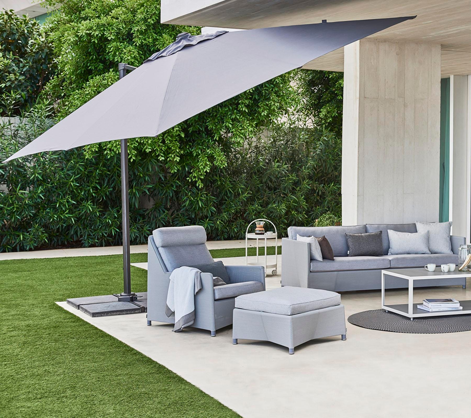 Cane-line HYDE LUXE -kallistettava aurinkovarjo 3x3 m jalustalla, antrasiitti - Image 2