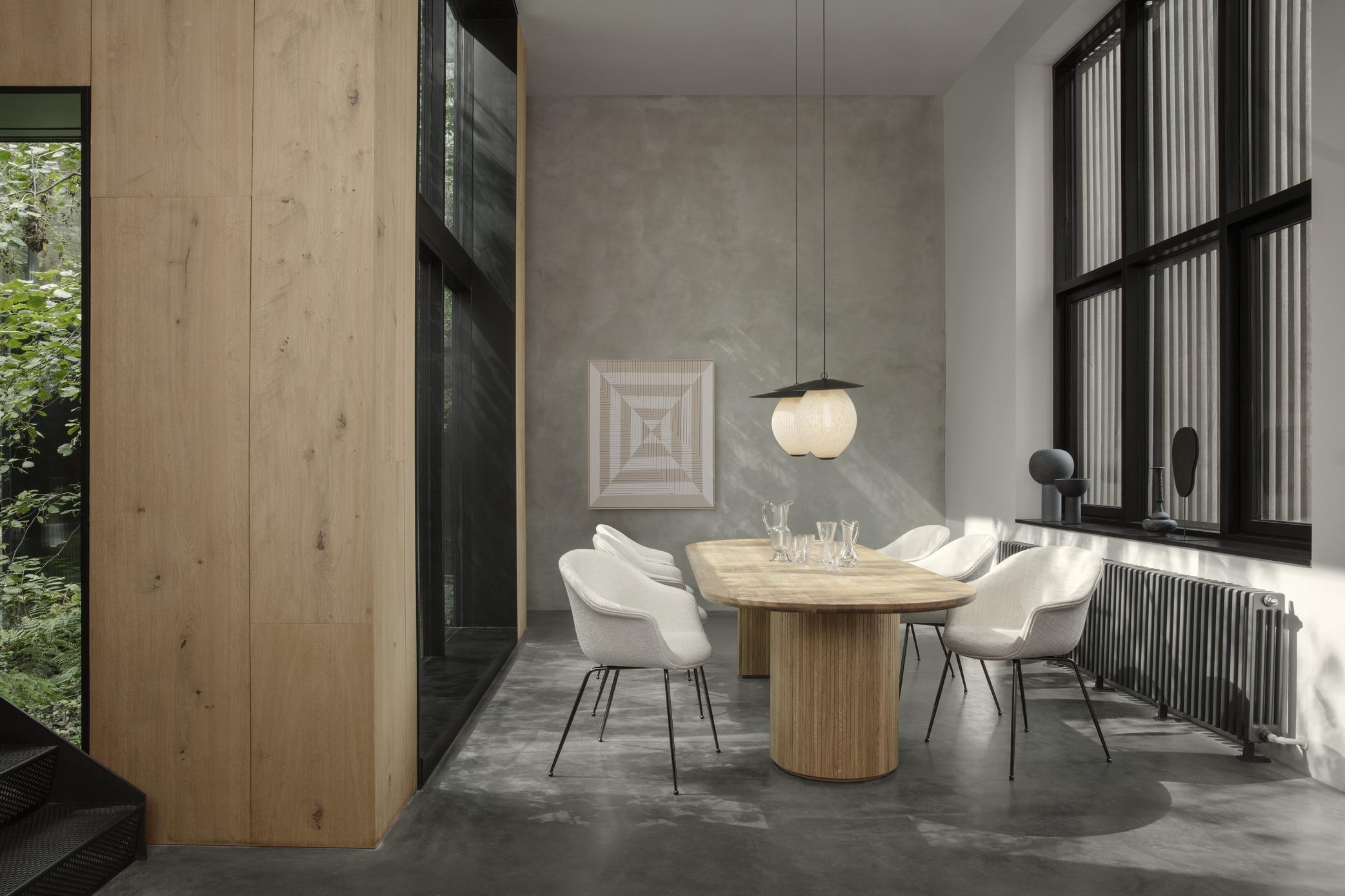 GUBI BAT dining chair, fully upholstered - Image 6