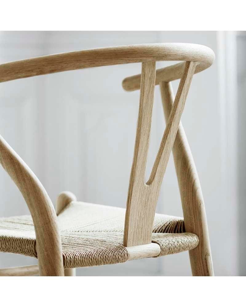 Carl Hansen CH24 -tuoli, öljytty tammi/musta istuin - Image 4