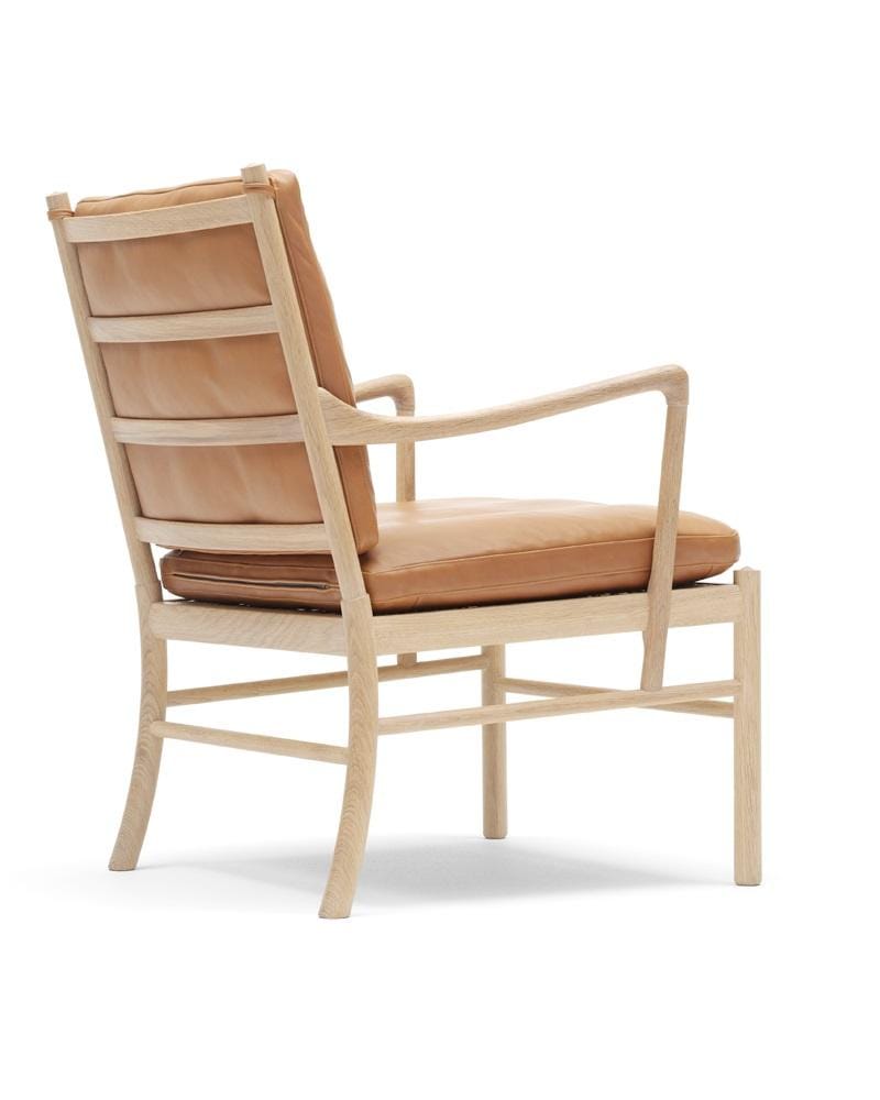 Carl Hansen OW149 COLONIAL -nojatuoli, saippuoitu tammi/ruskea nahka - Image 3