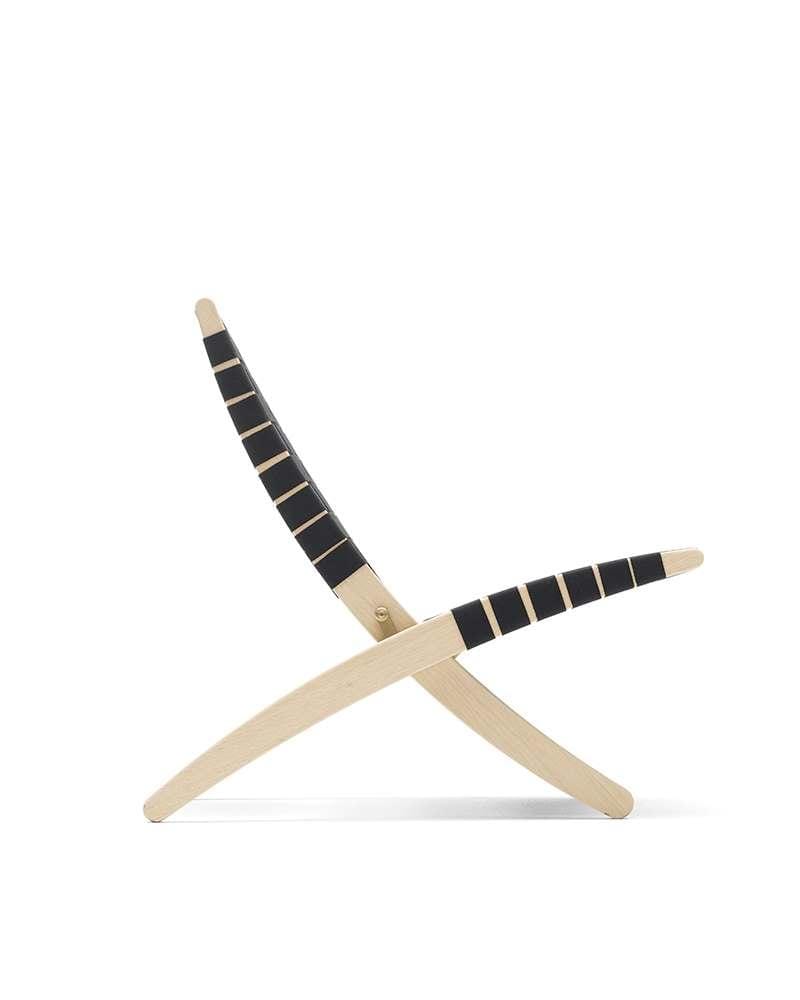 Carl Hansen MG501 lounge chair, soaped oak / black webbing - Image 3
