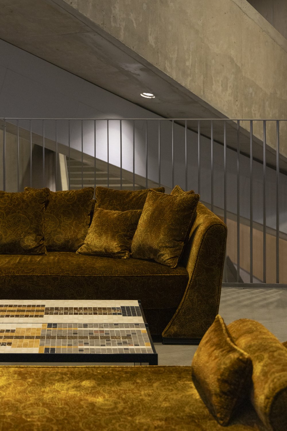 Fleming Collection TORRE coffee table - Image 3