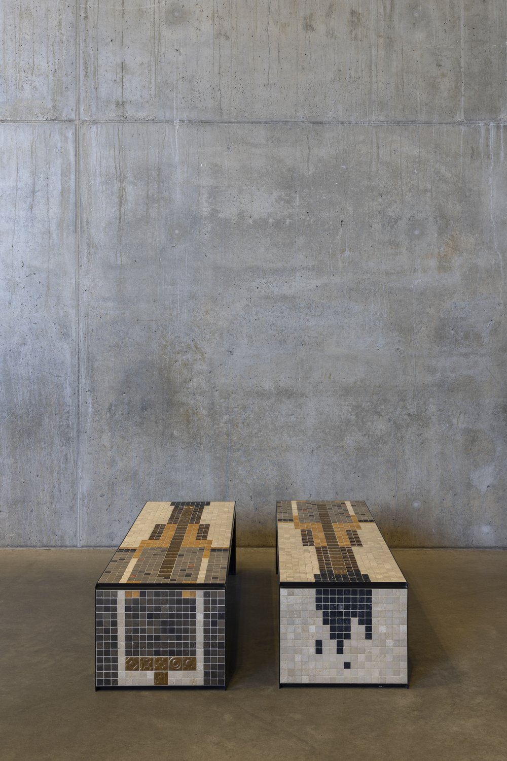 Fleming Collection TORRE coffee table - Image 8