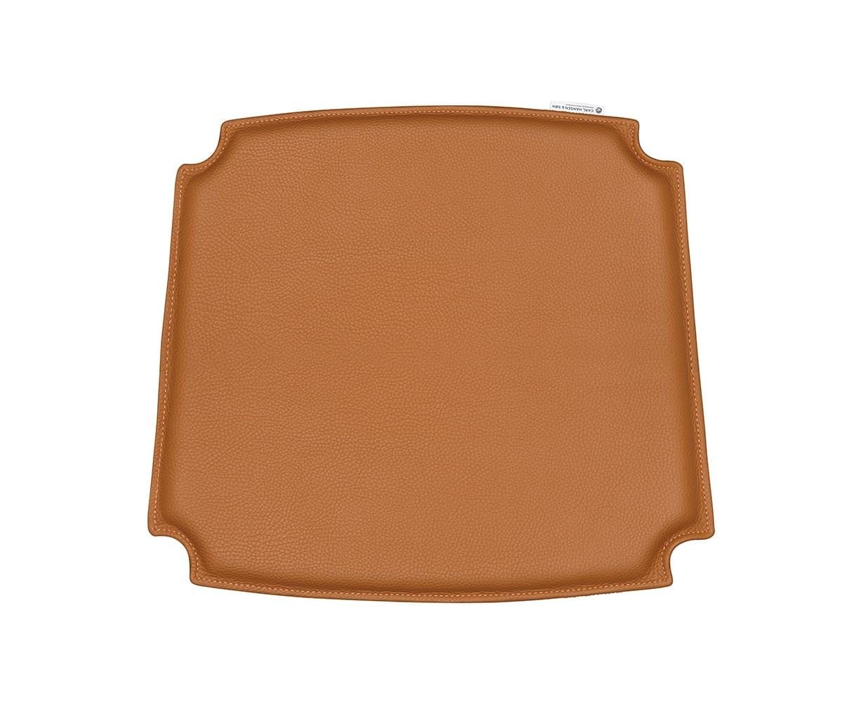 Carl Hansen CH24 -tuolin istuintyyny, Loke 7050 -nahka