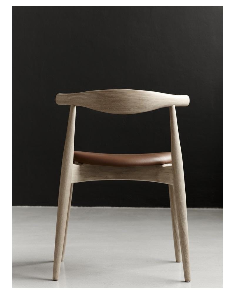 Carl Hansen CH20 -tuoli, valkoöljytty tammi/tummanruskea nahka - Image 3