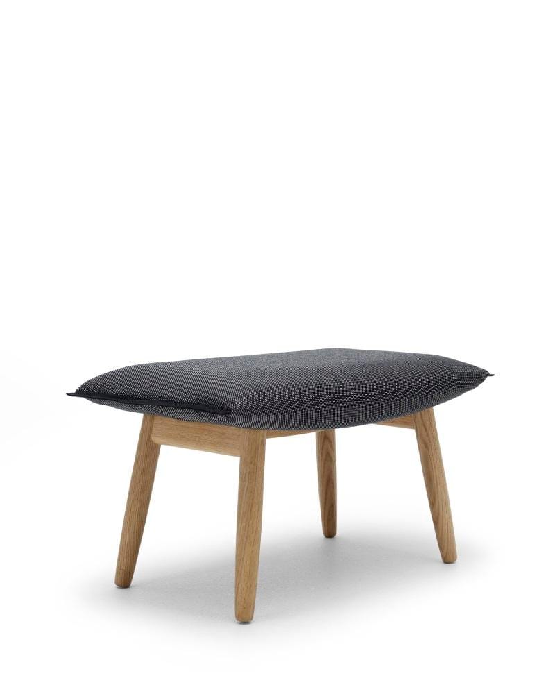 Carl Hansen E016 EMBRACE footstool