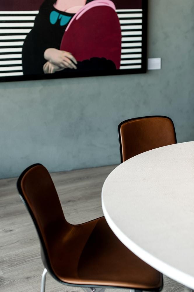 Fritz Hansen PK8 chair - Image 5