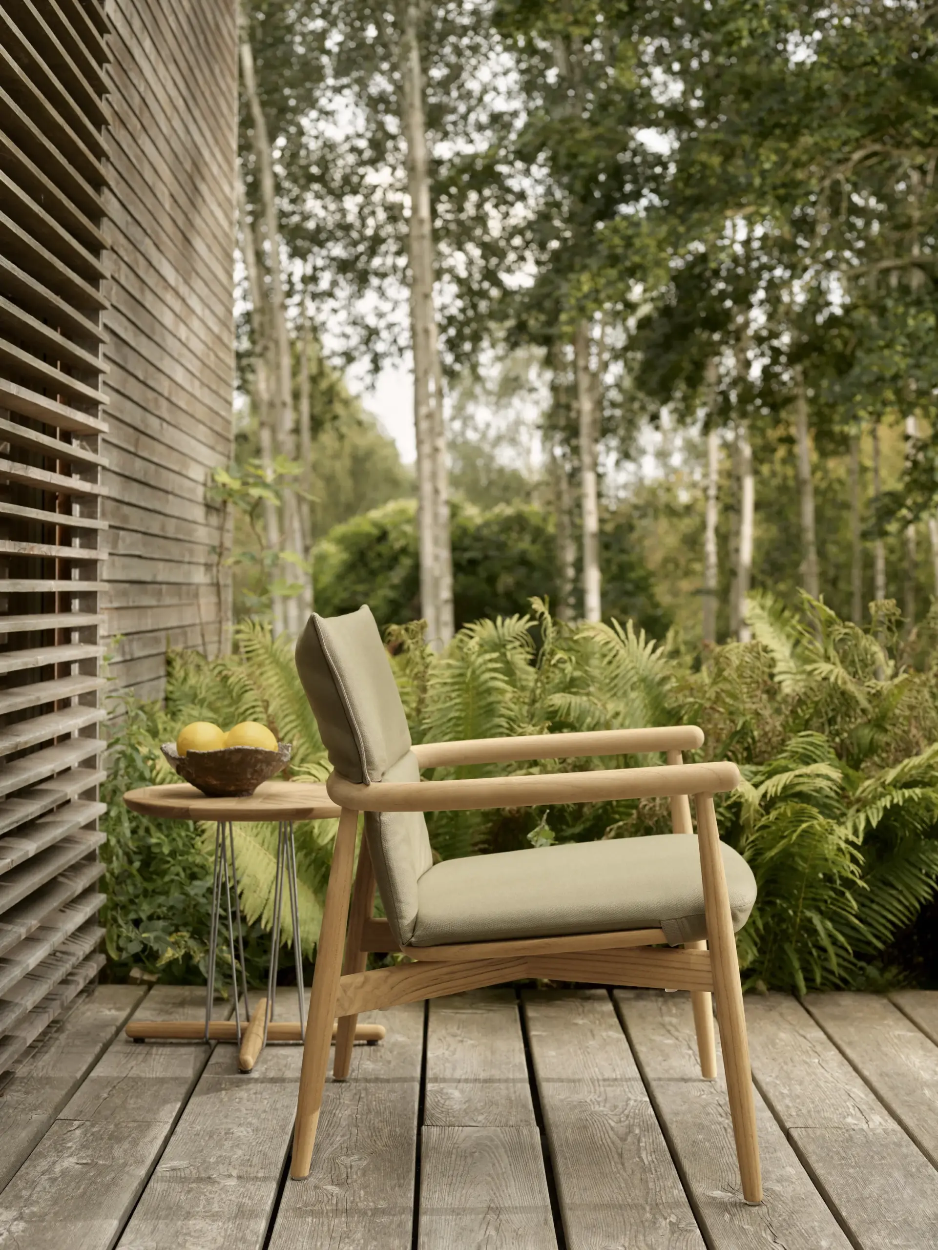 Carl Hansen E023 EMBRACE -sivupöytä - Image 4