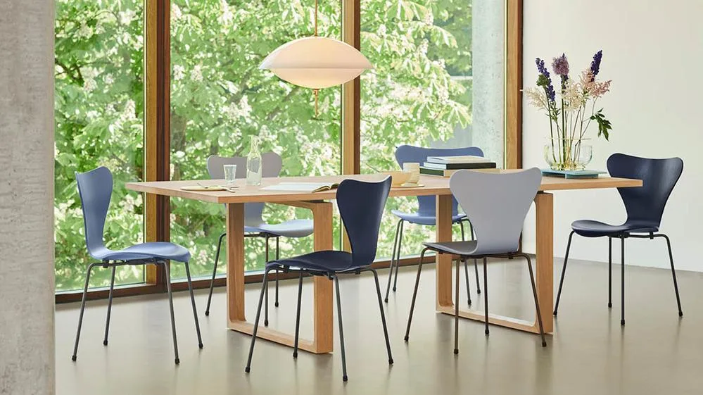 Fritz Hansen SERIES 7 chair - Image 4