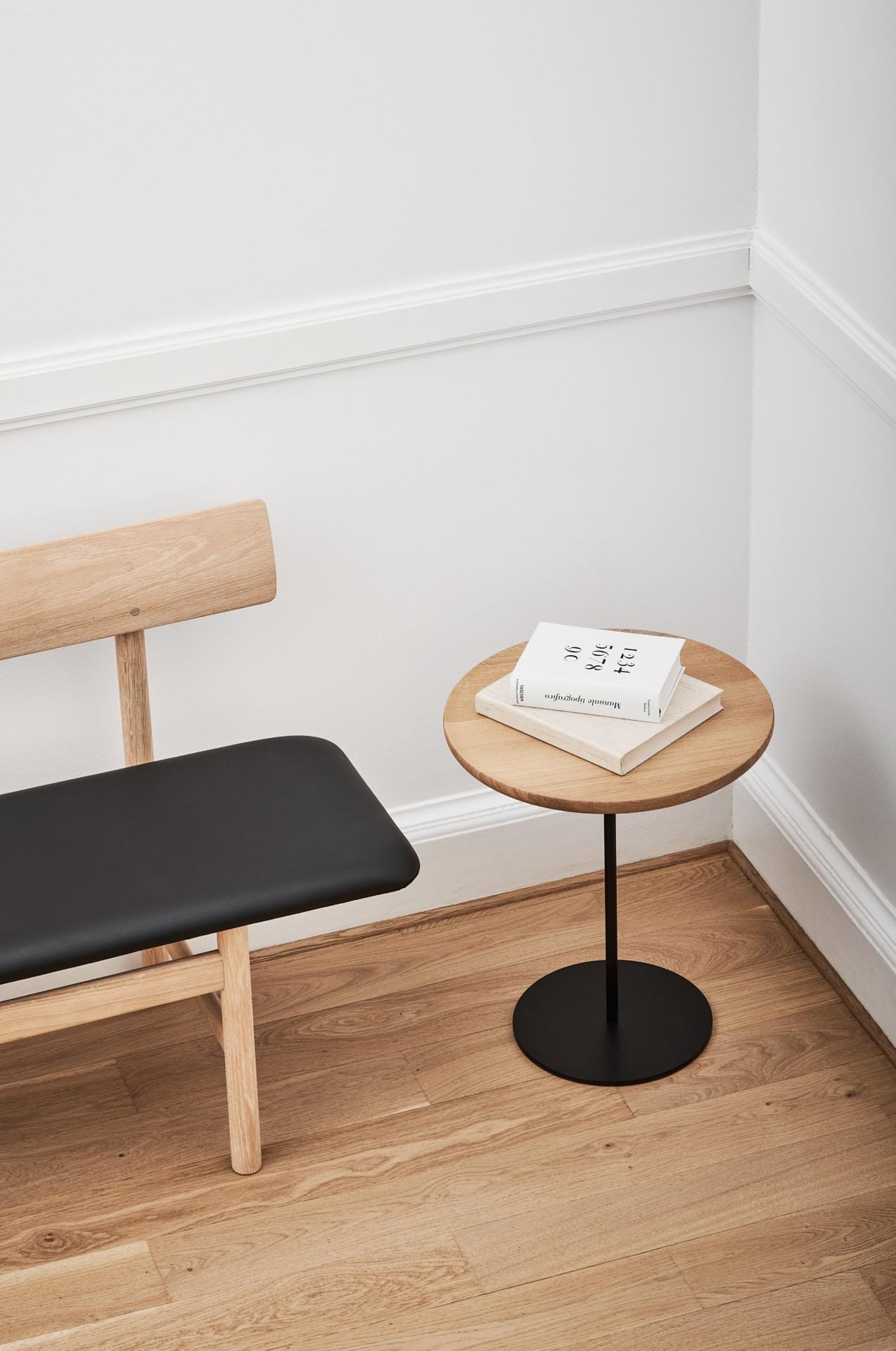 Fredericia PAL -side table Ø 44 cm, light oiled oak / black steel - Image 2