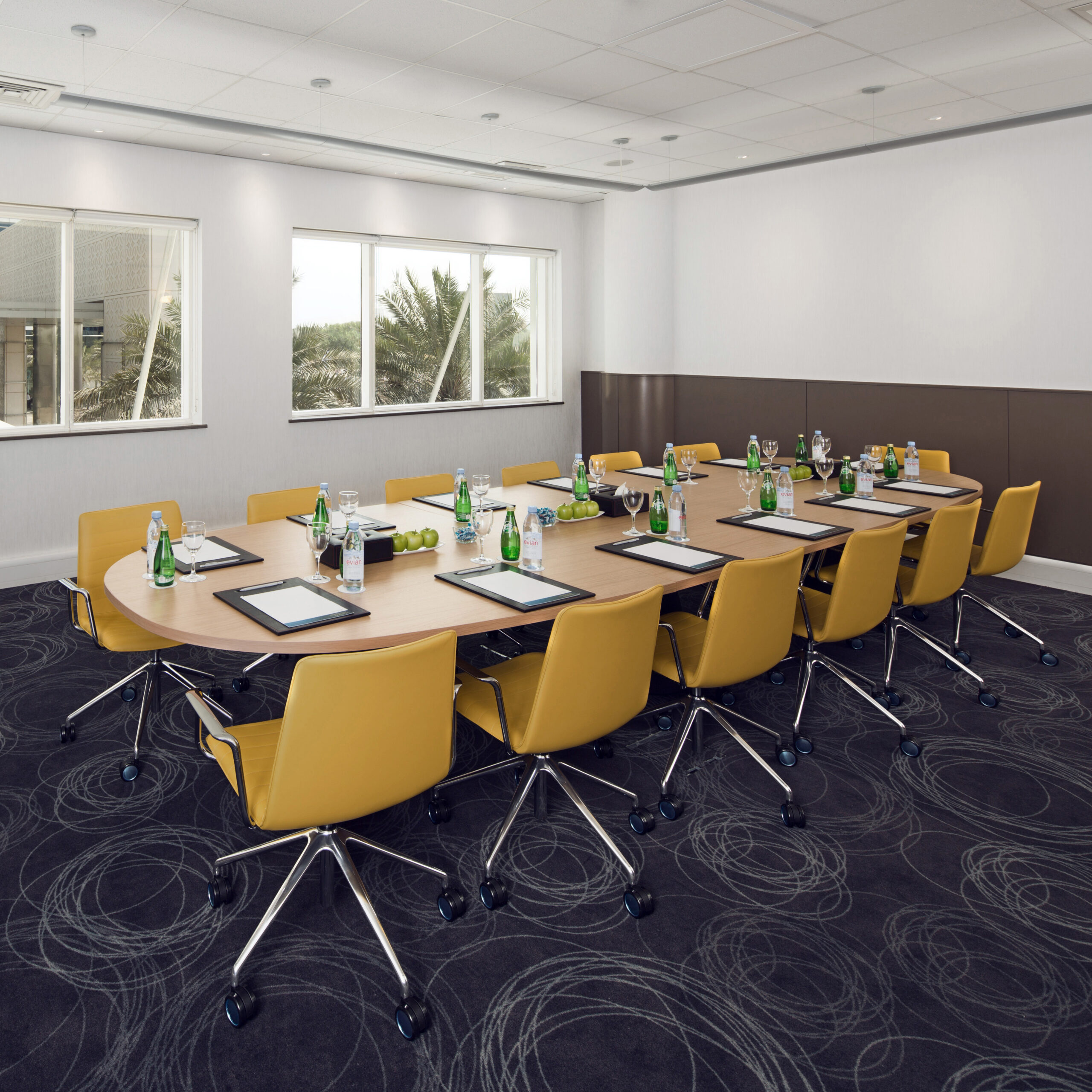 Andreu World FLEX CORPORATE chair, front upholstered SO1645 - Image 3