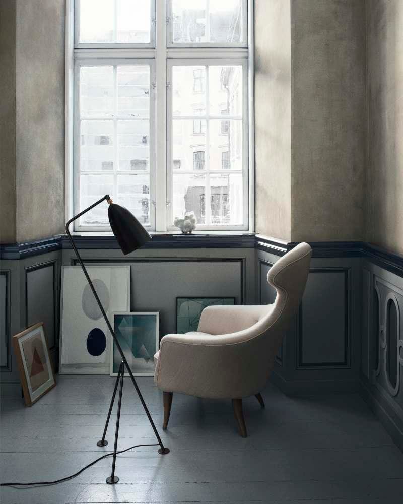GUBI GRÄSHOPPA floor lamp, black - Image 4