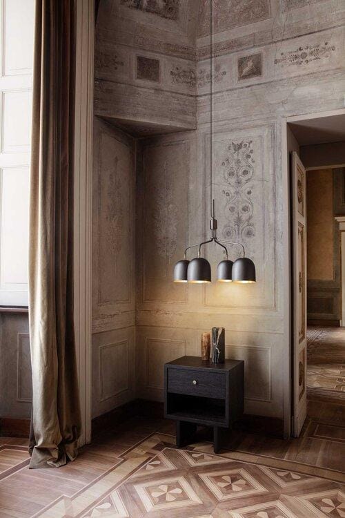 GUBI Howard chandelier short, 4 arm, gunmetal - Image 2