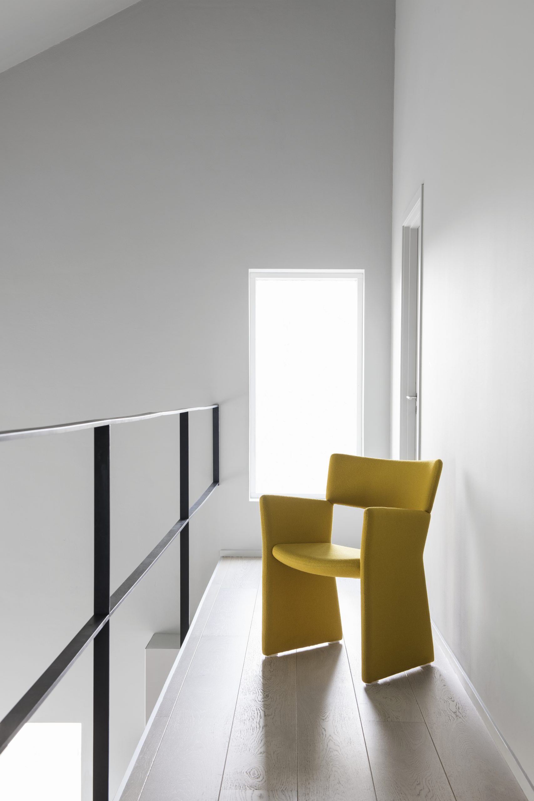 Massproductions CROWN-tuoli - Image 5