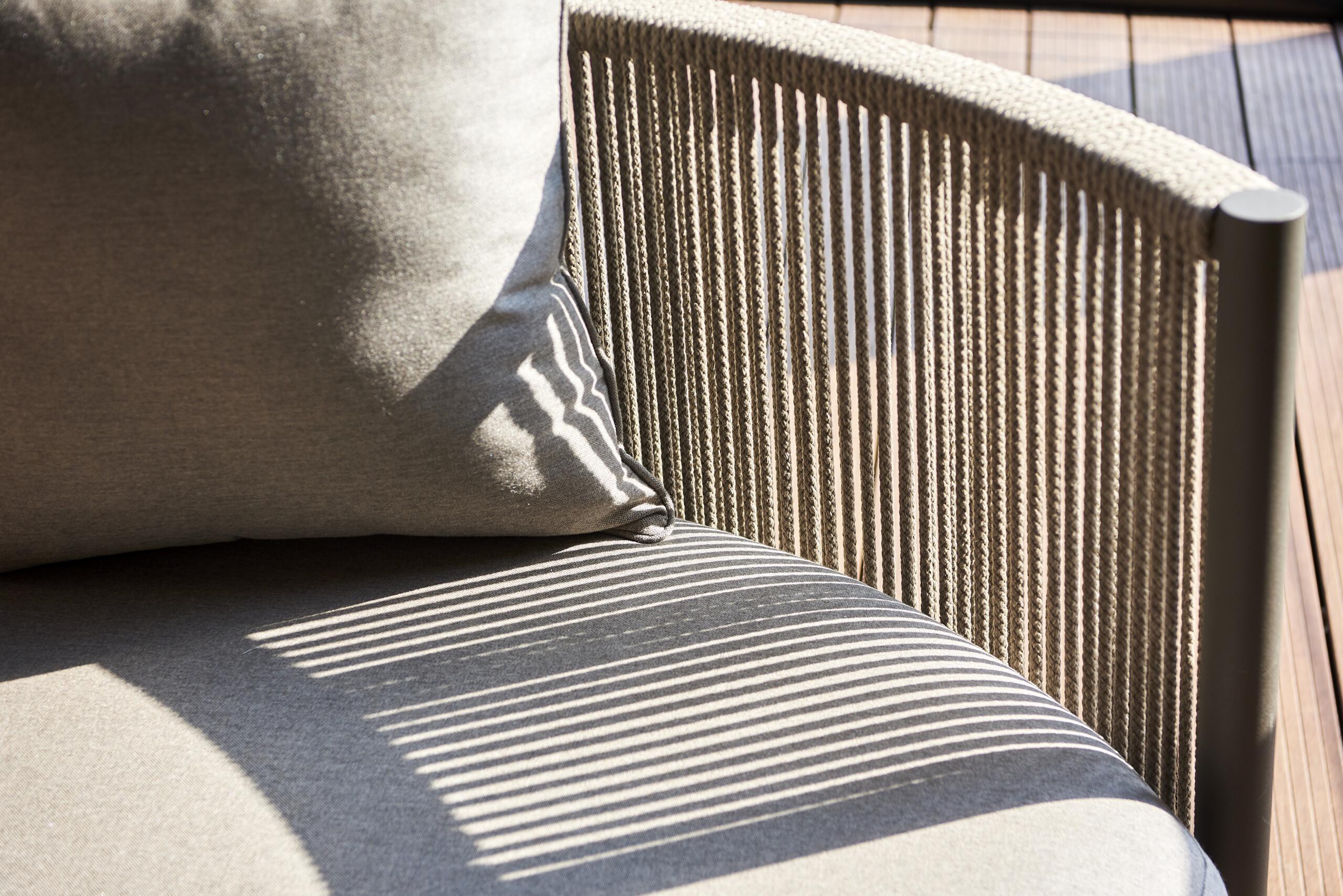 Mindo 107 lounge chair - Image 8