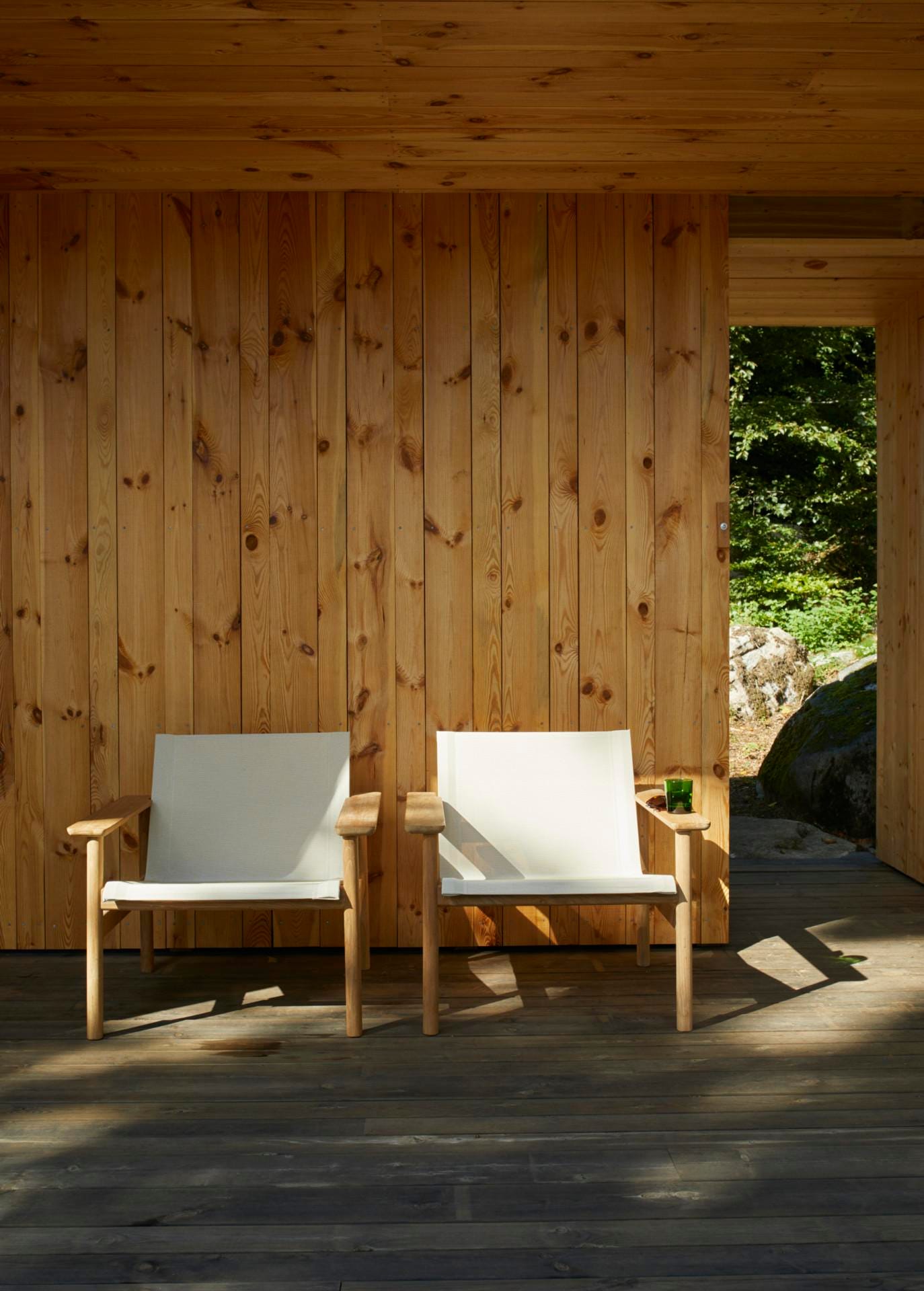 Fritz Hansen PELAGUS -nojatuoli, hiekka/tiikki - Image 3