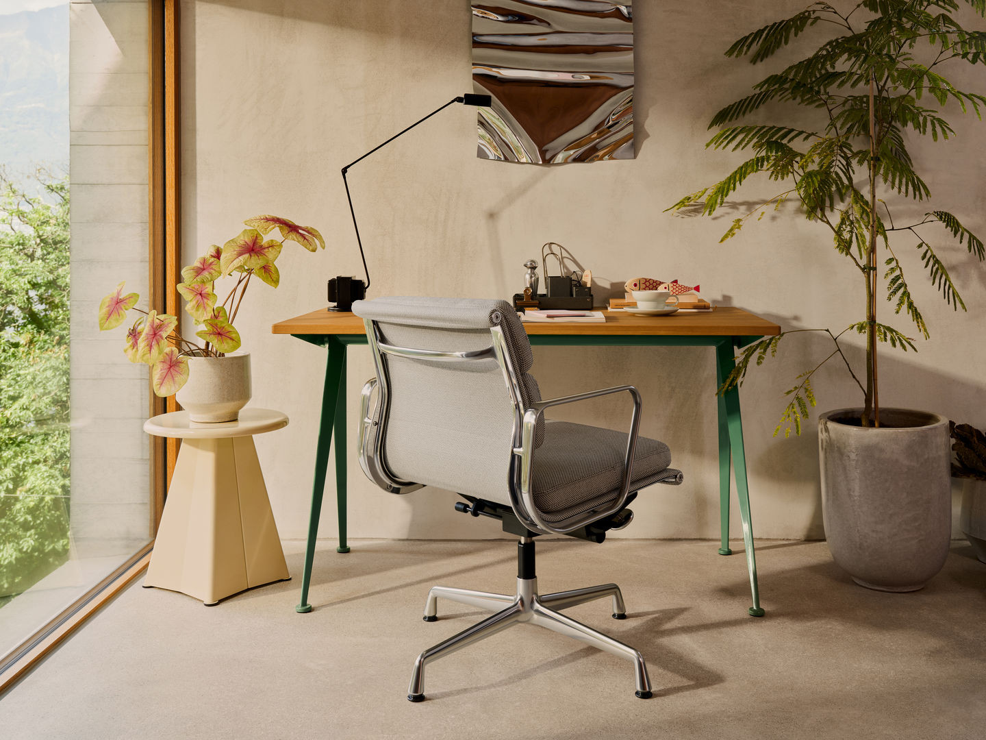 Vitra SOFT PAD EA231 chair - Image 3