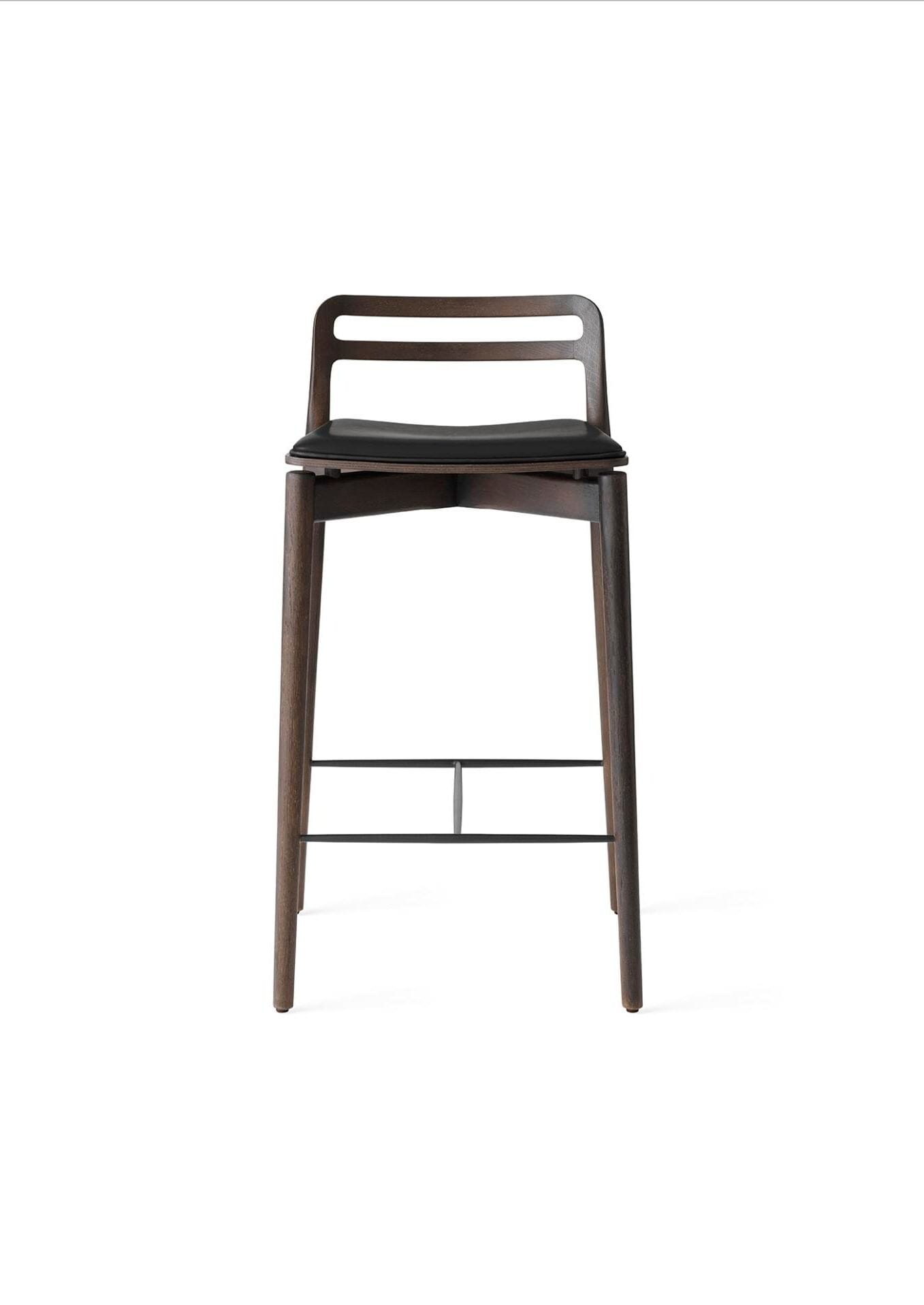 Vipp 484 CABIN -baarituoli, 67 cm, tumma tammi / musta nahka