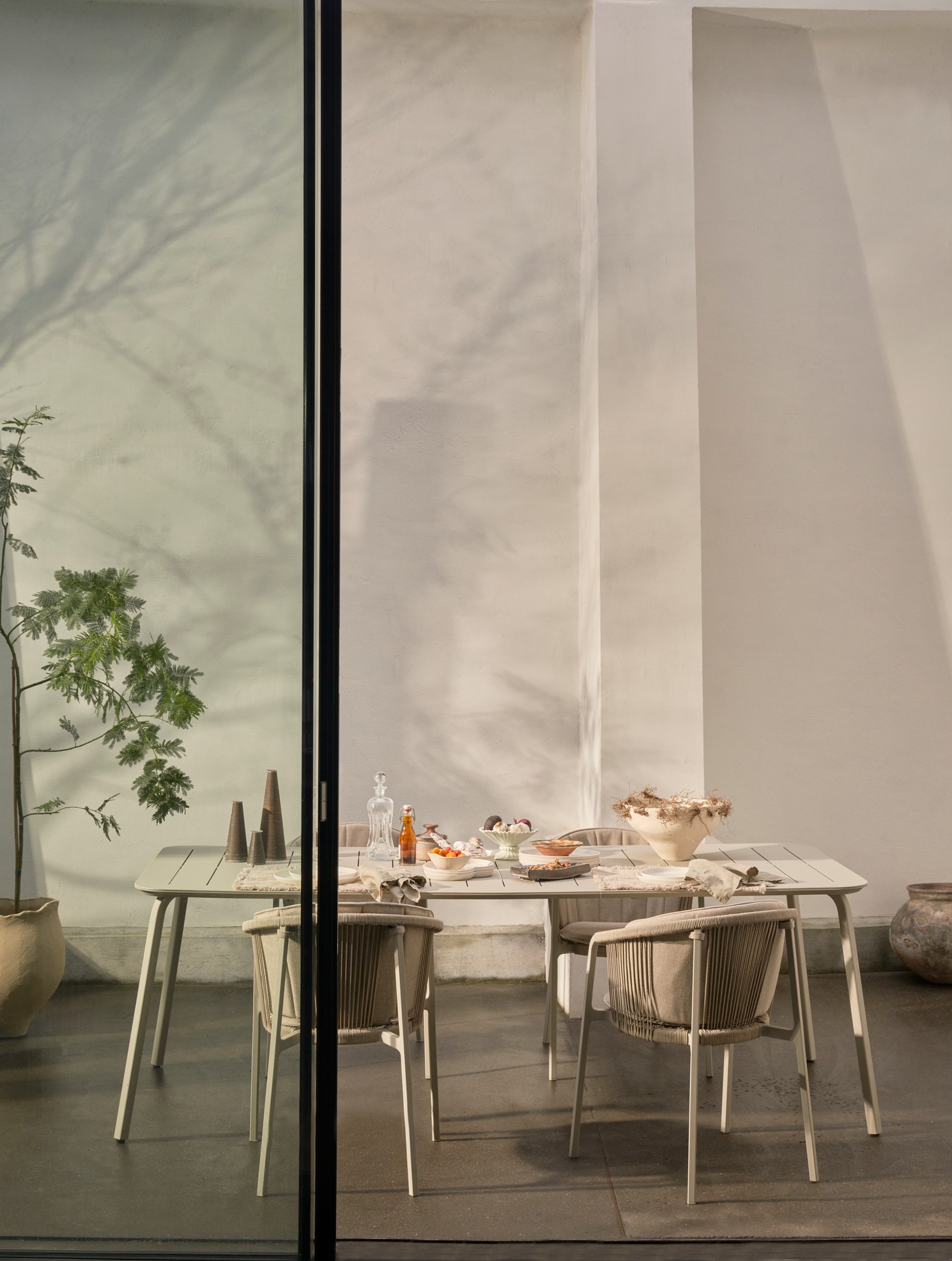 Vipp 733 LAGRASSE dining table 220x95cm - Image 2