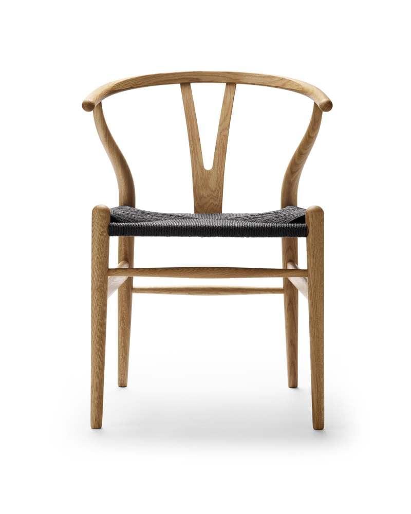 Carl Hansen CH24 -tuoli, öljytty tammi/musta istuin